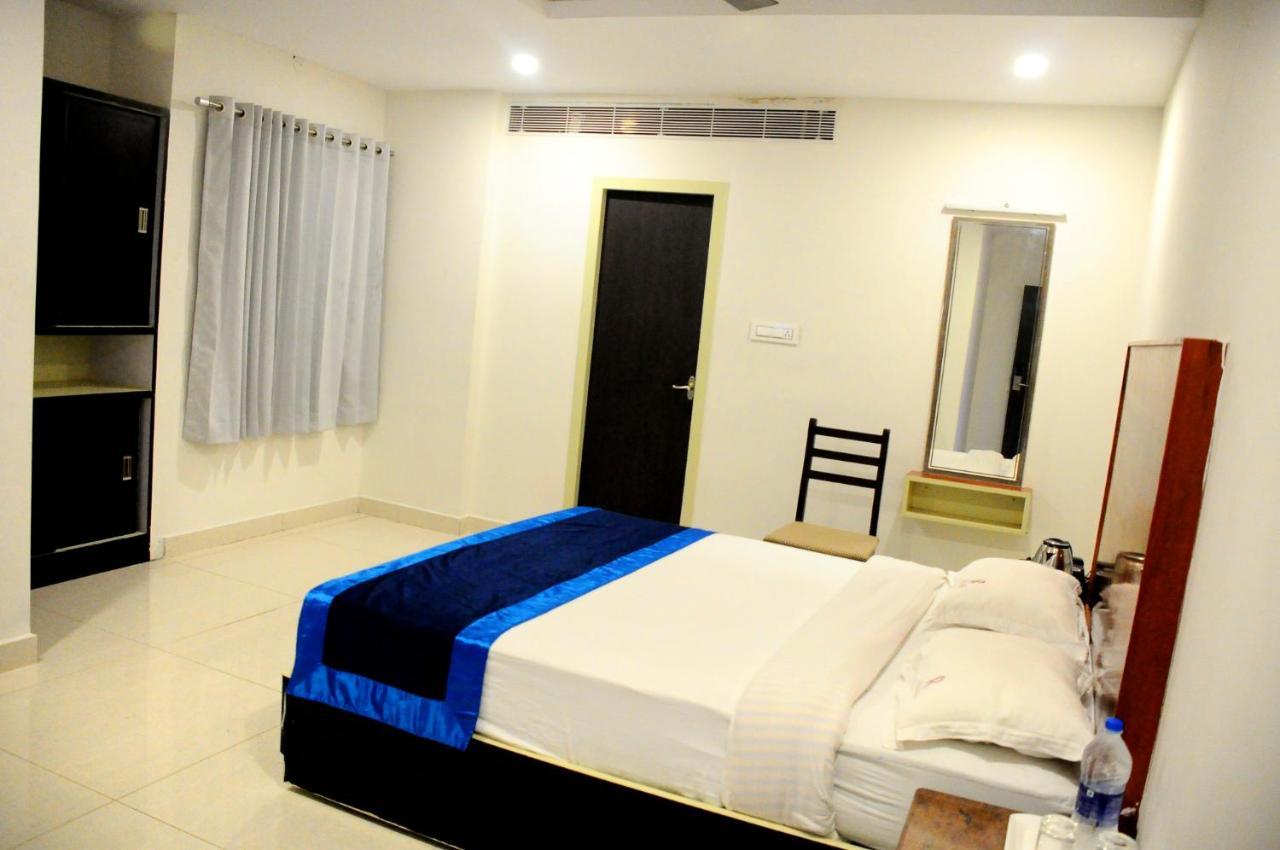 佩拉姆巴卢尔拉特纳公园酒店 Perambalur 外观 照片